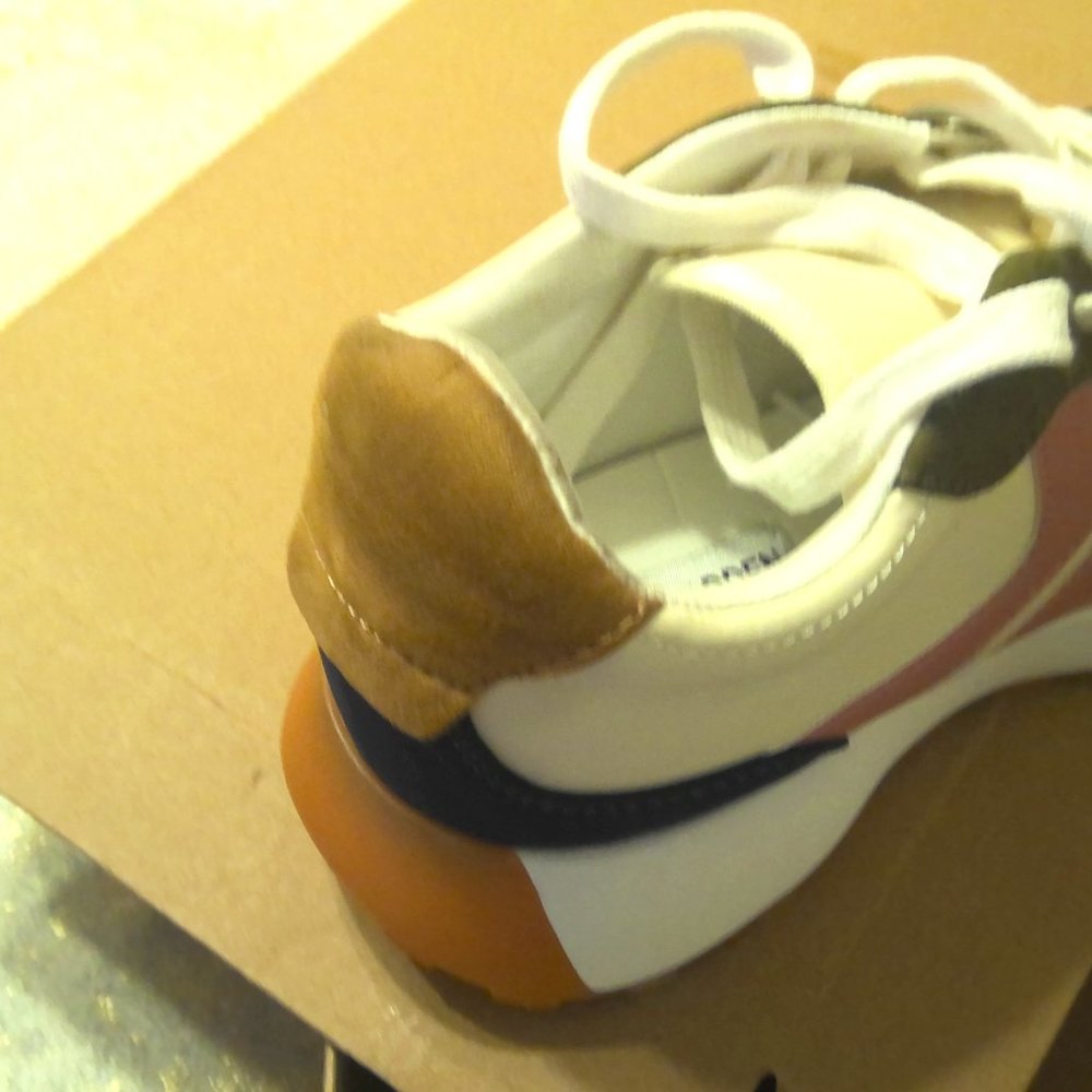 Steve Madden